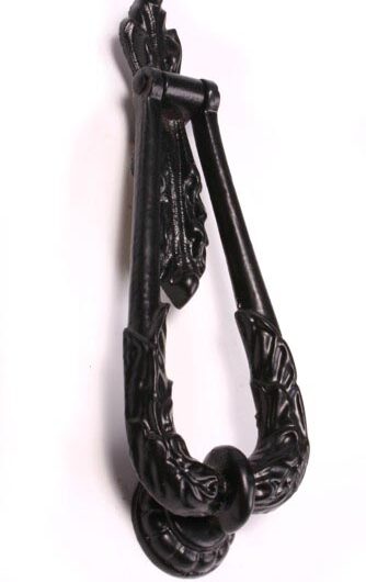 Laurel Garland Door Knocker